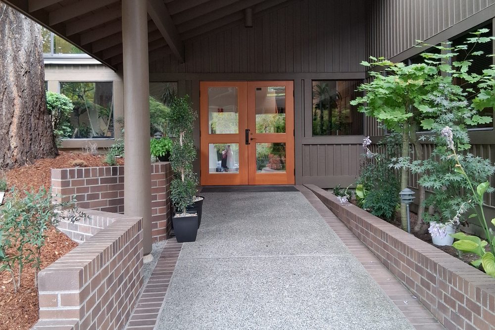 Entrance to All Star Massage and Spa's temporary location at Bellewood Place, 2025 112th Ave NE, Suite 100, Bellevue WA
